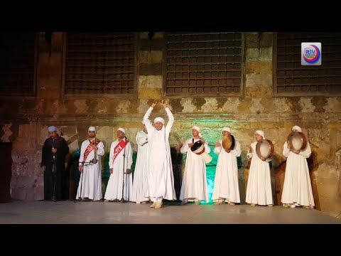 Descubre el fascinante baile típico de Egipto: un viaje a través de la cultura en movimiento
